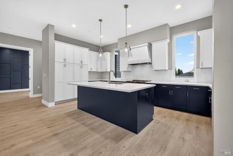 1913 Carlile Place Santa Rosa CA 95403