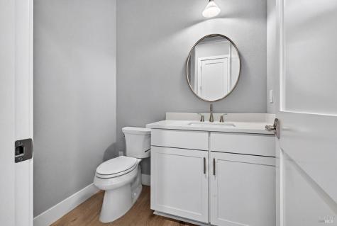 1913 Carlile Place Santa Rosa CA 95403