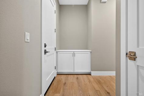 1913 Carlile Place Santa Rosa CA 95403