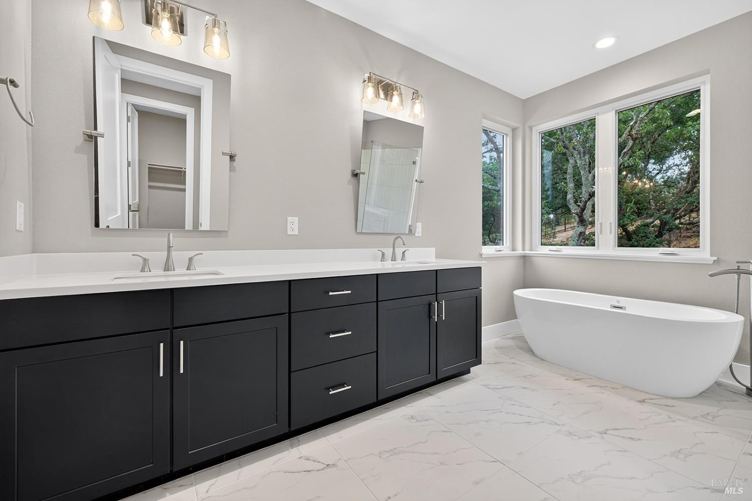 1913 Carlile Place Santa Rosa CA 95403
