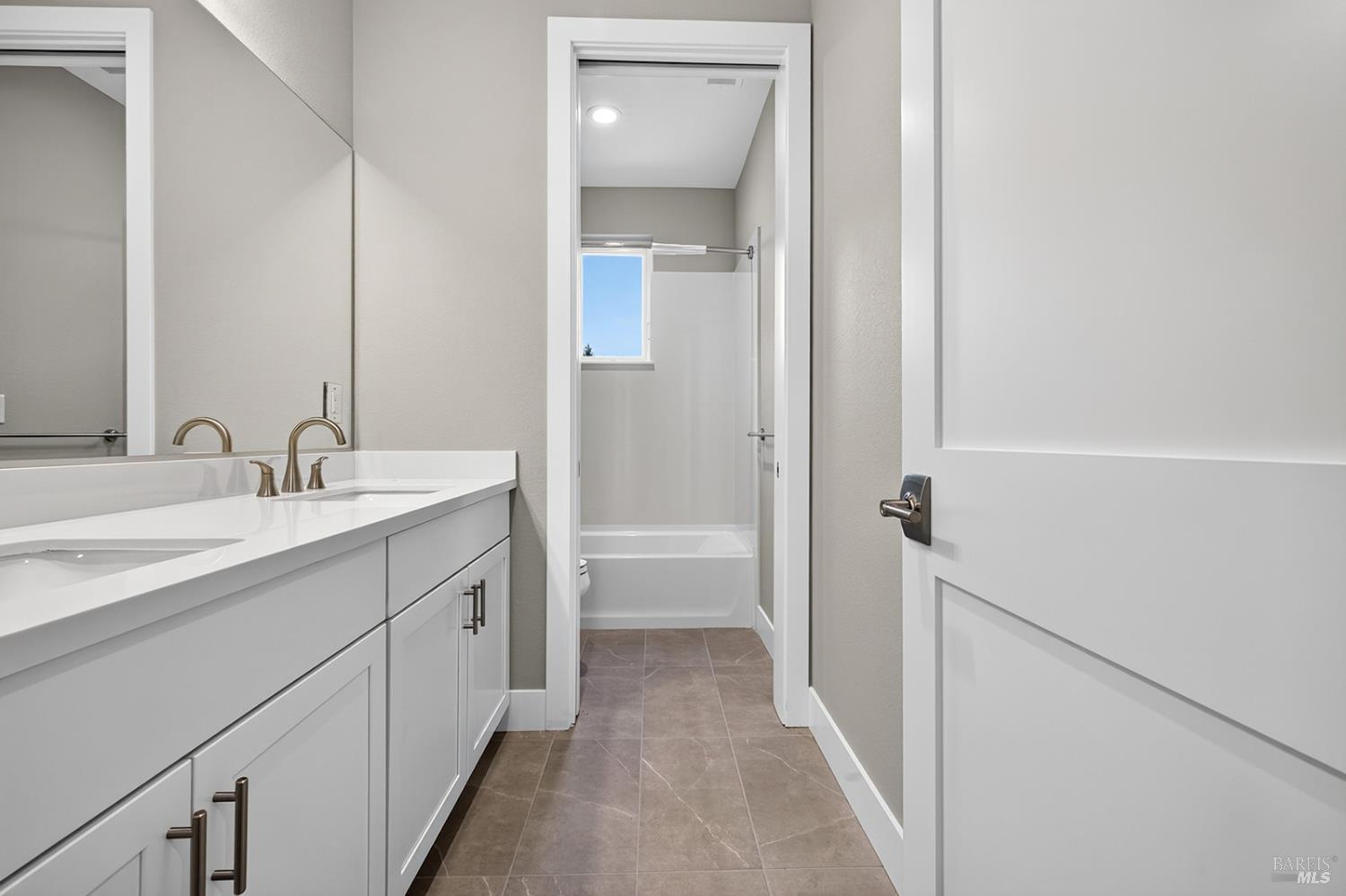 1913 Carlile Place Santa Rosa CA 95403