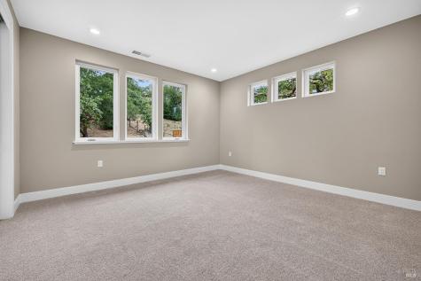 1913 Carlile Place Santa Rosa CA 95403