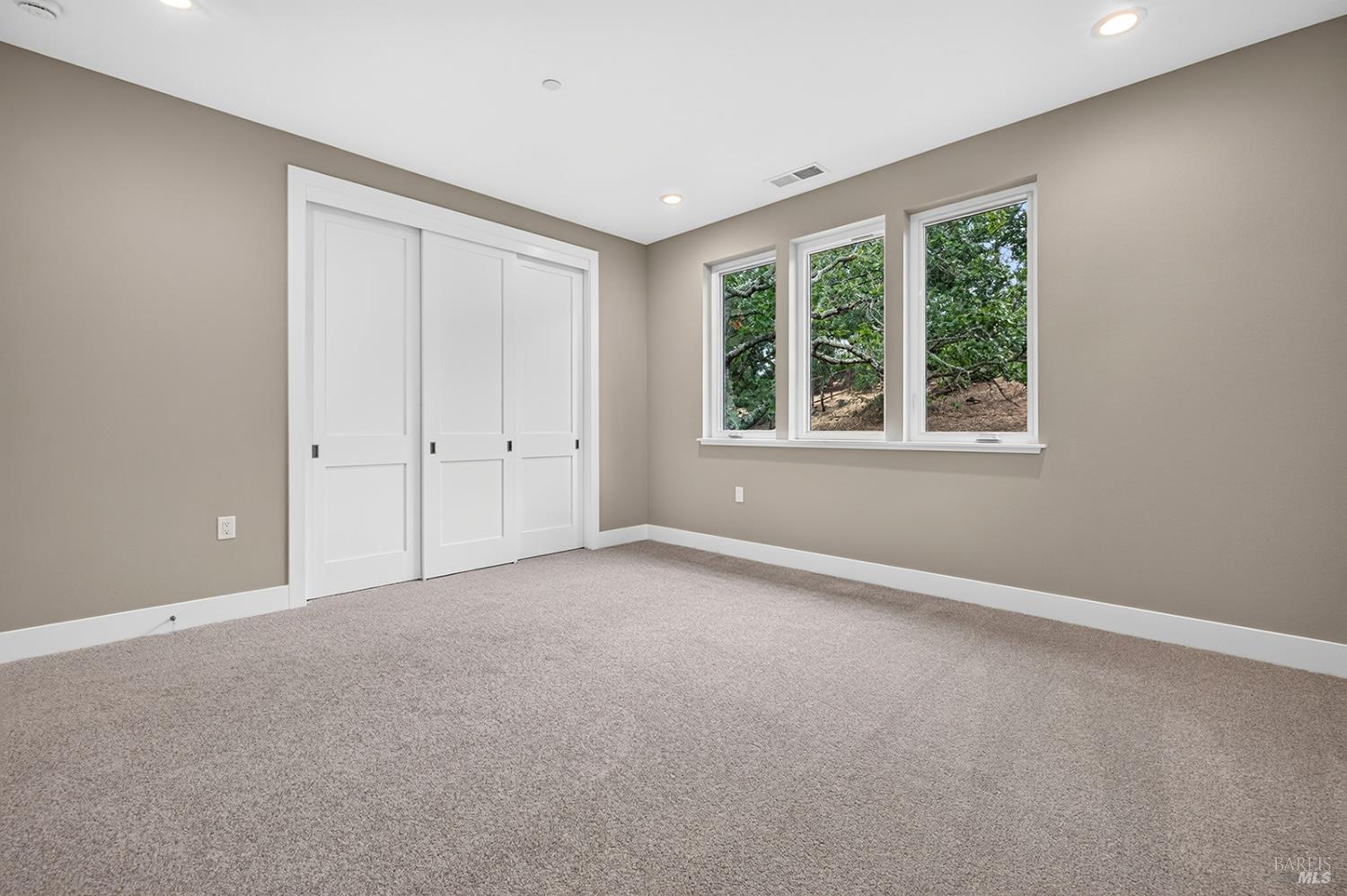 1913 Carlile Place Santa Rosa CA 95403