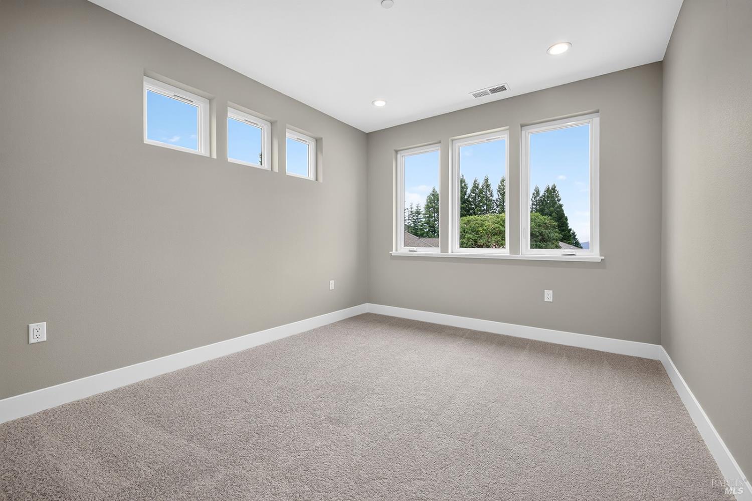 1913 Carlile Place Santa Rosa CA 95403