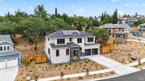 1913 Carlile Place Santa Rosa CA 95403