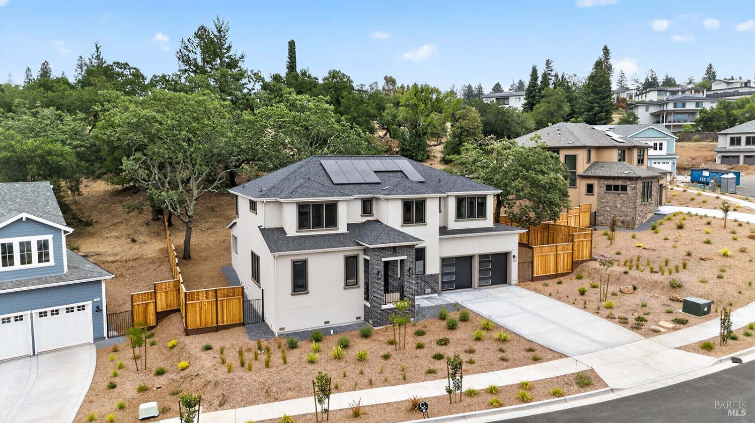 1913 Carlile Place Santa Rosa CA 95403