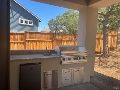 1913 Carlile Place Santa Rosa CA 95403