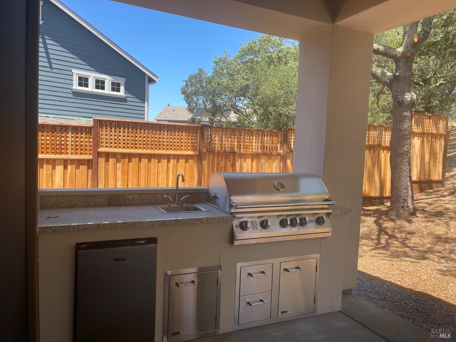 1913 Carlile Place Santa Rosa CA 95403