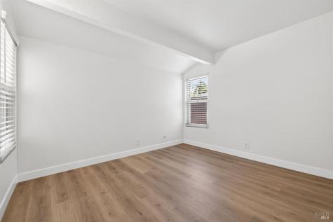957 W 8th Street Santa Rosa CA 95401
