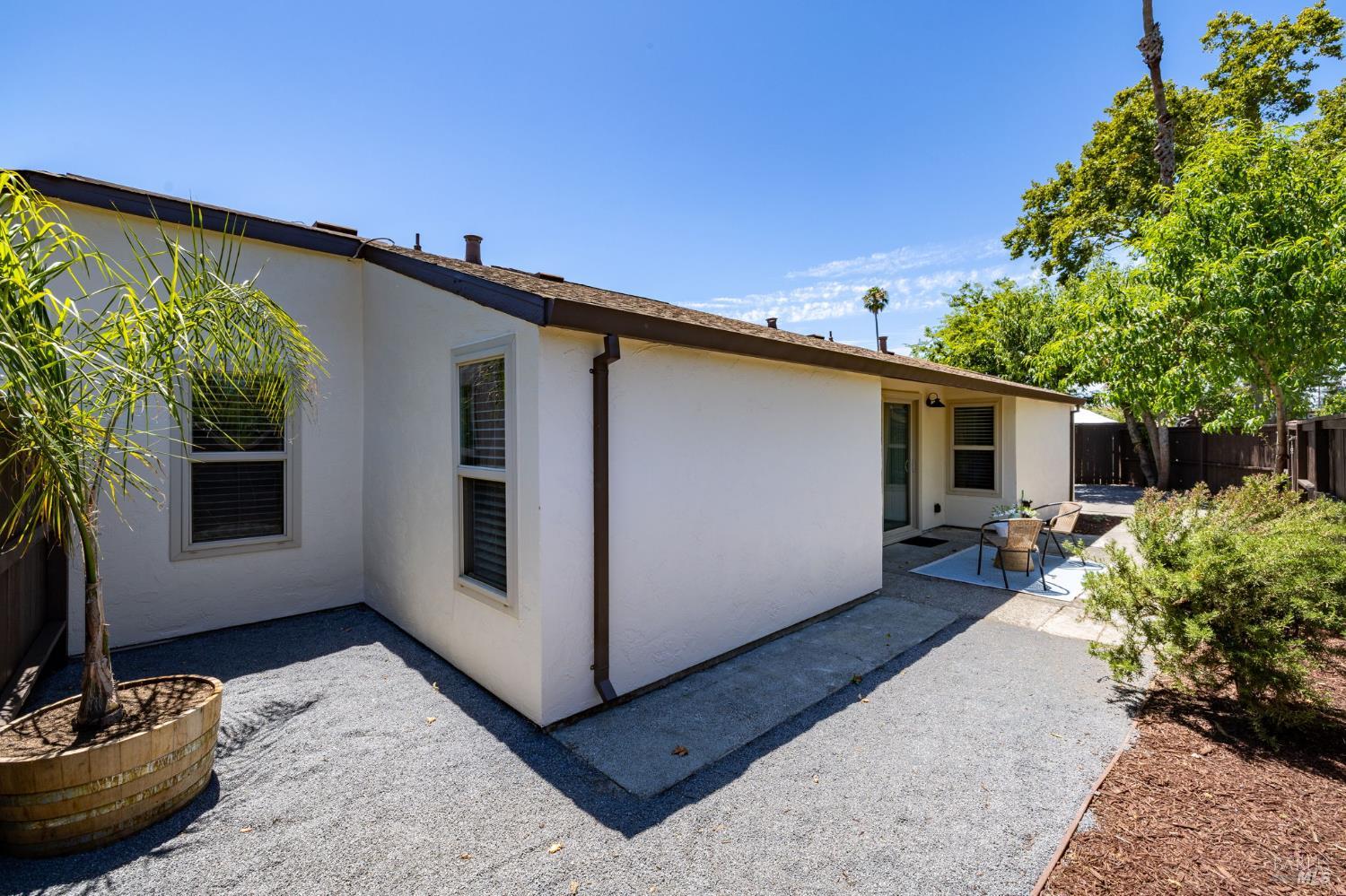 957 W 8th Street Santa Rosa CA 95401