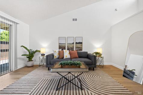 957 W 8th Street Santa Rosa CA 95401