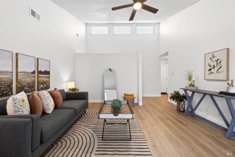 957 W 8th Street Santa Rosa CA 95401