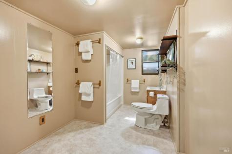 8170 Park Avenue Forestville CA 95436