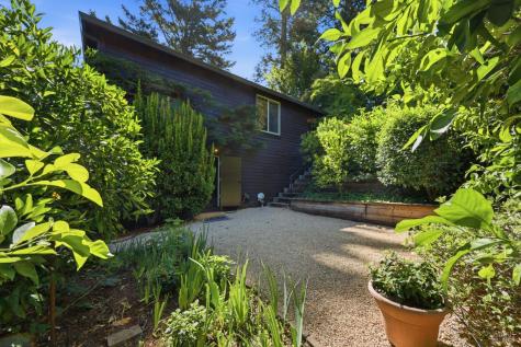 8170 Park Avenue Forestville CA 95436