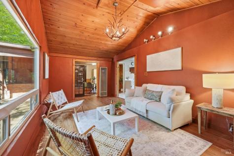 8170 Park Avenue Forestville CA 95436