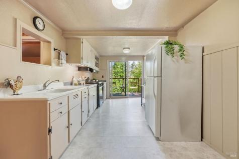 8170 Park Avenue Forestville CA 95436