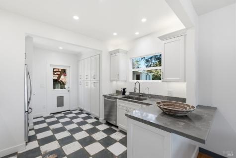 130 Edison Avenue Corte Madera CA 94925