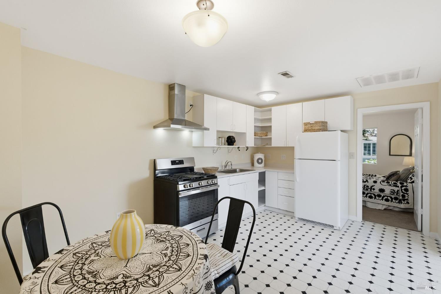 130 Edison Avenue Corte Madera CA 94925