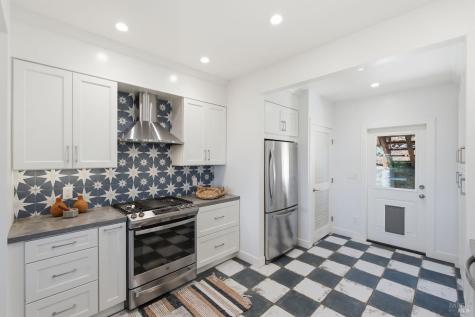 130 Edison Avenue Corte Madera CA 94925