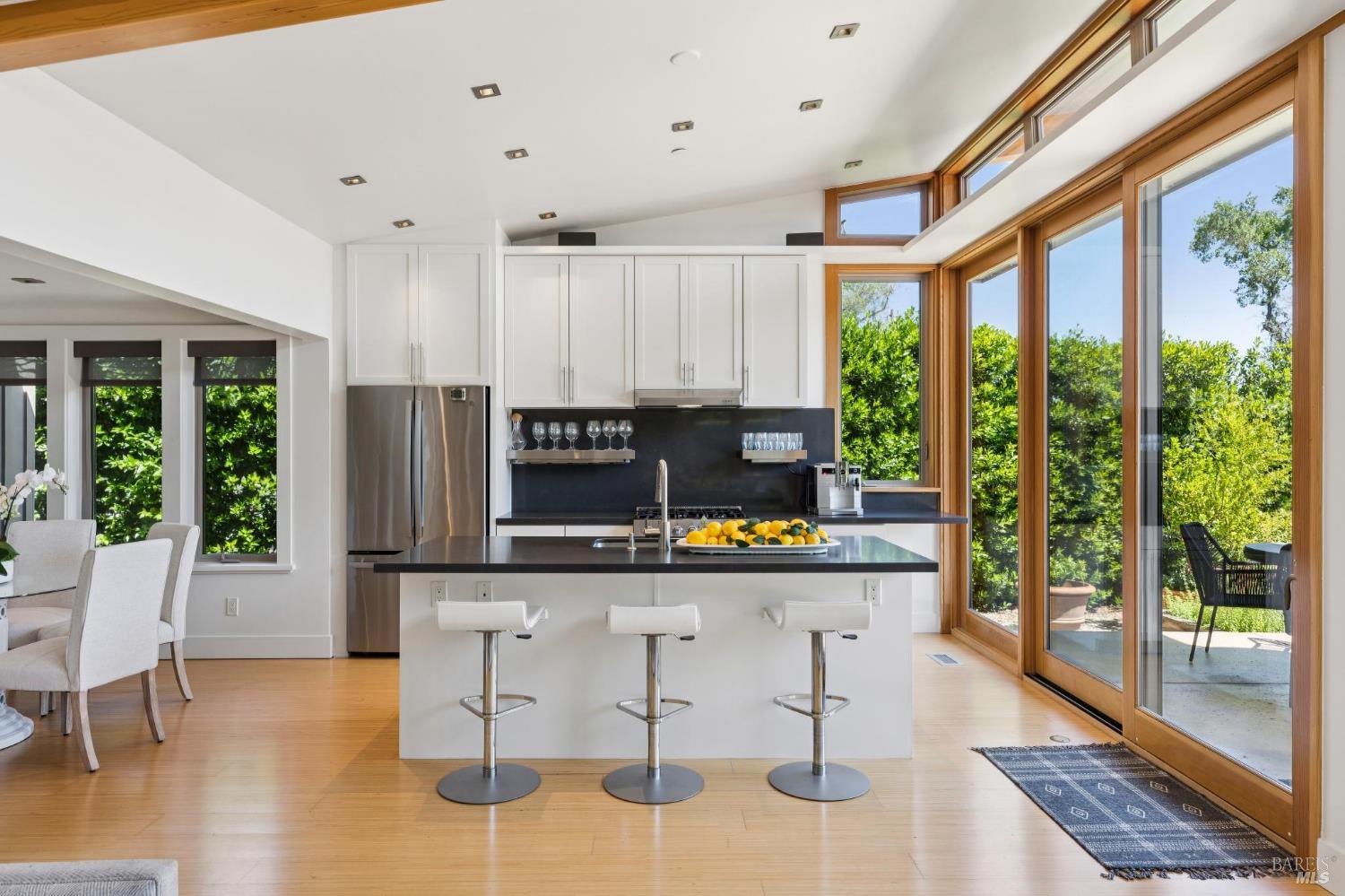 1067-1069 Darms Lane Napa CA 94558
