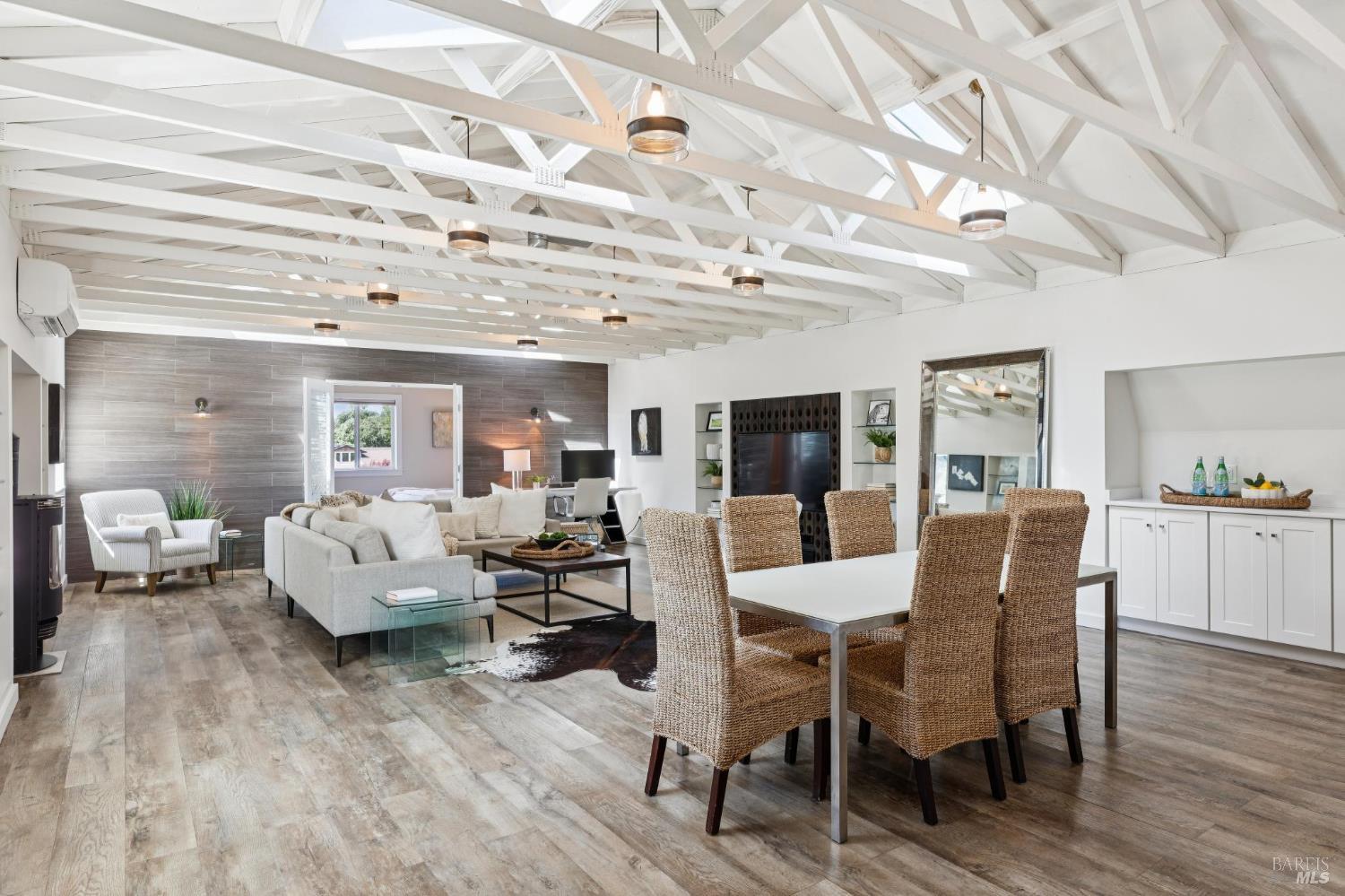 1067-1069 Darms Lane Napa CA 94558