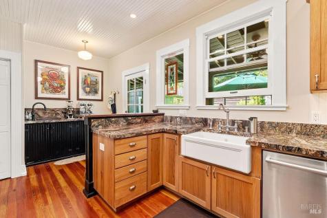 437 North Street Healdsburg CA 95448