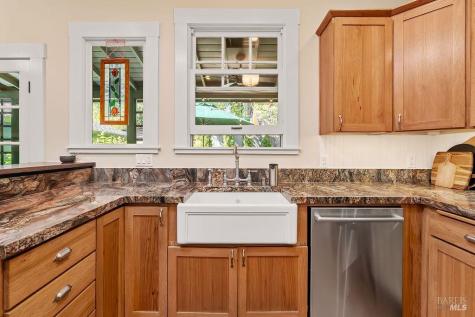 437 North Street Healdsburg CA 95448