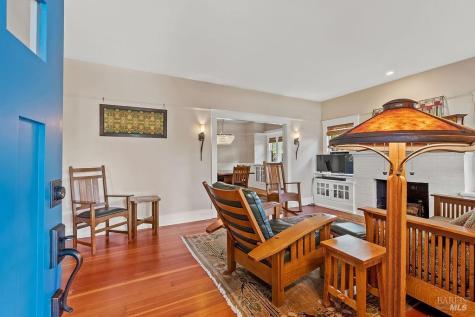 437 North Street Healdsburg CA 95448