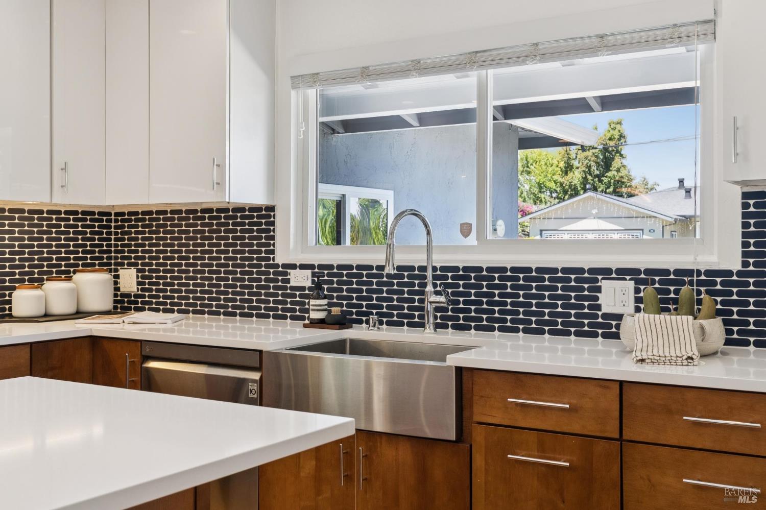 419 Montecillo Road San Rafael CA 94903