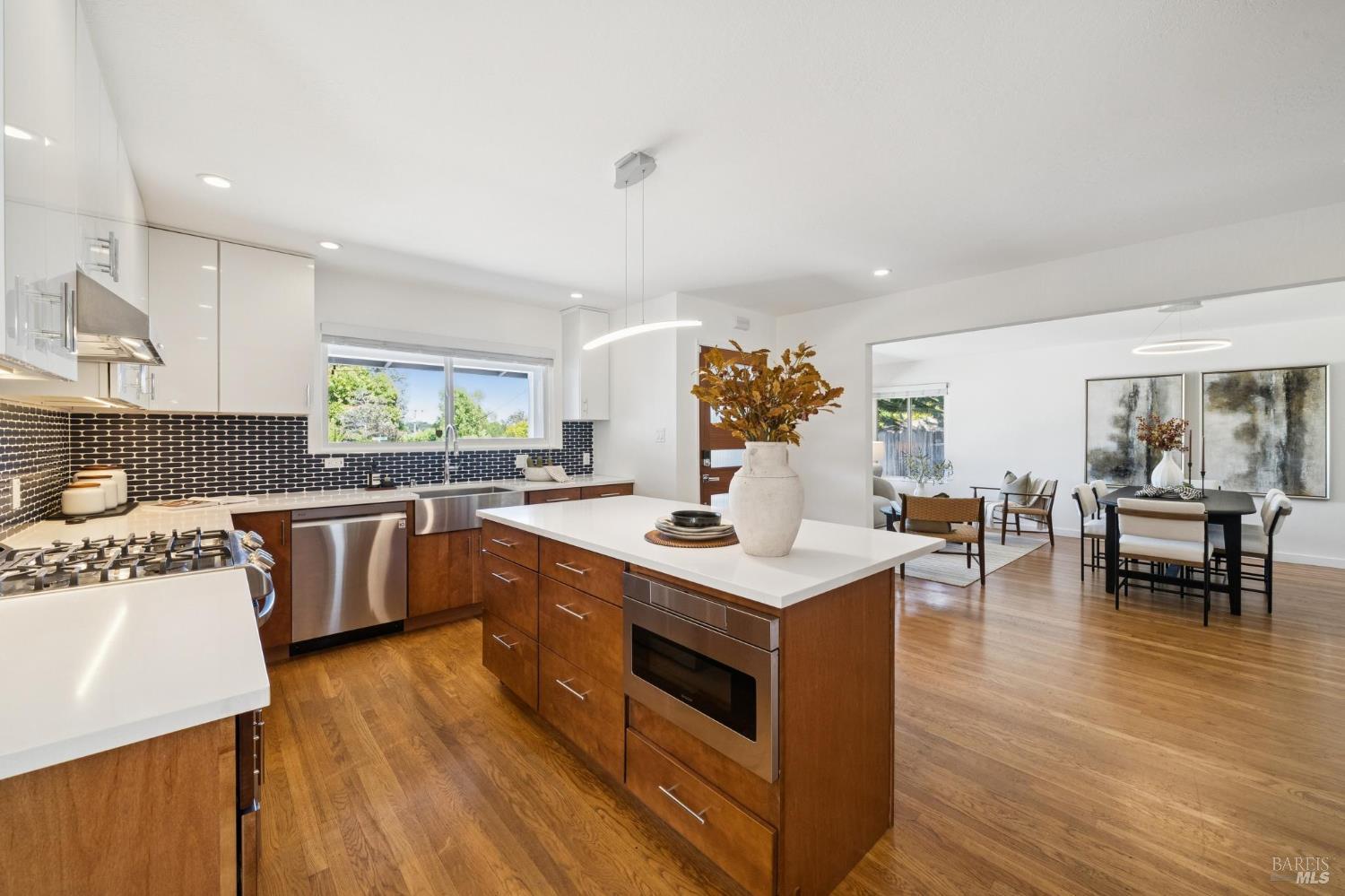 419 Montecillo Road San Rafael CA 94903