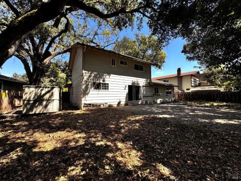 2850 Creekside Road Santa Rosa CA 95405
