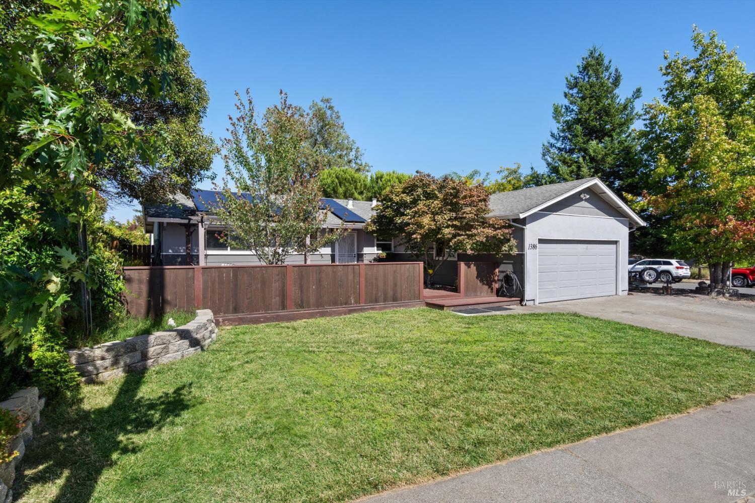 1386 Mcminn Avenue Santa Rosa CA 95407