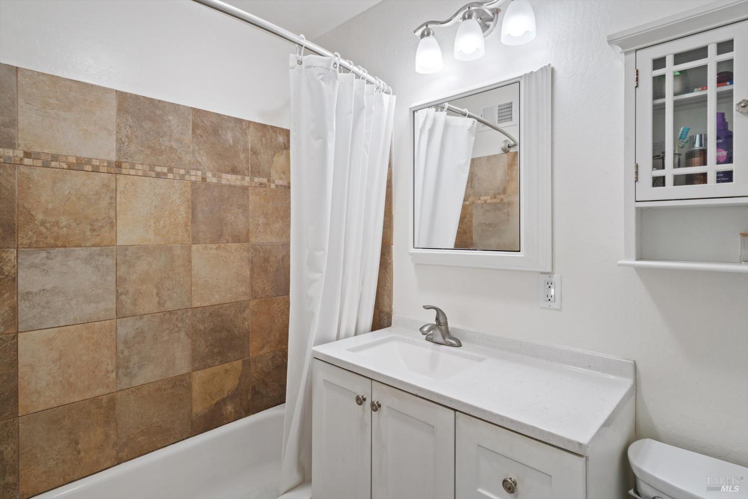 1386 Mcminn Avenue Santa Rosa CA 95407