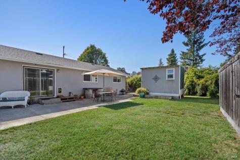1386 Mcminn Avenue Santa Rosa CA 95407