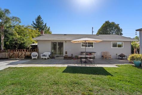 1386 Mcminn Avenue Santa Rosa CA 95407