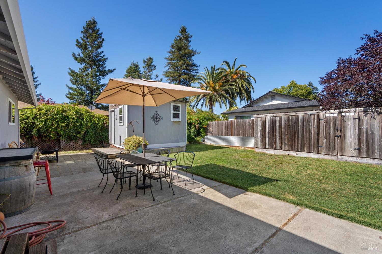 1386 Mcminn Avenue Santa Rosa CA 95407
