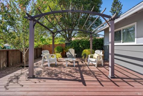 1386 Mcminn Avenue Santa Rosa CA 95407