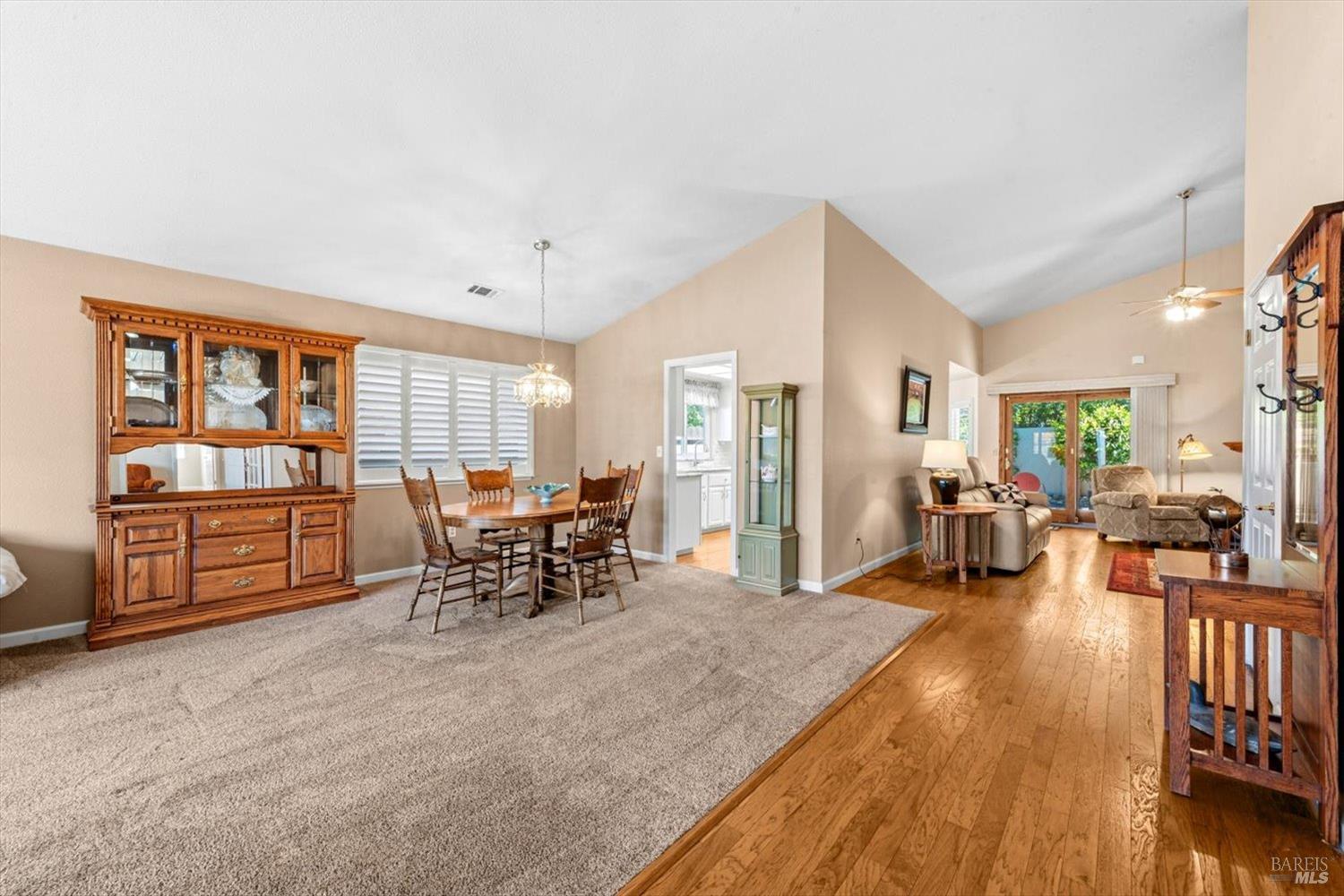 561 Shady Glen Avenue Vacaville CA 95688