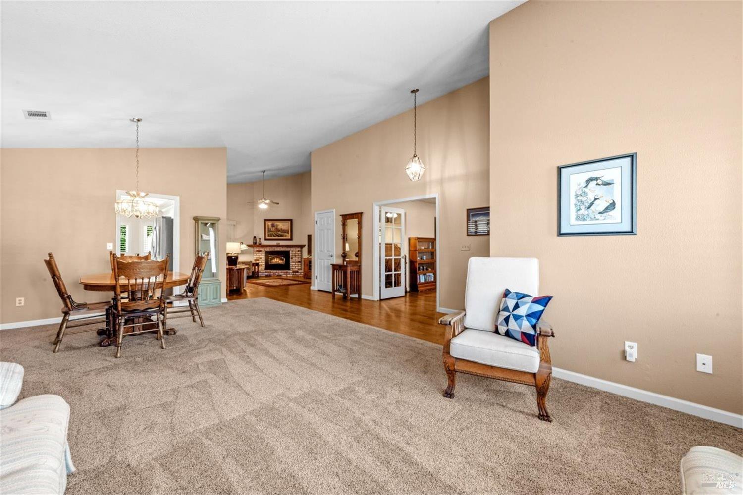 561 Shady Glen Avenue Vacaville CA 95688