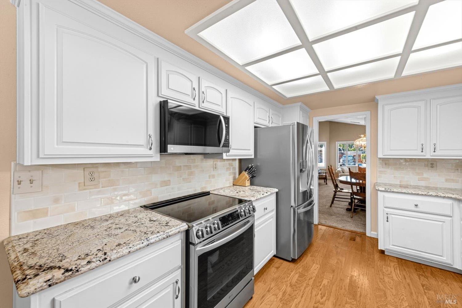 561 Shady Glen Avenue Vacaville CA 95688
