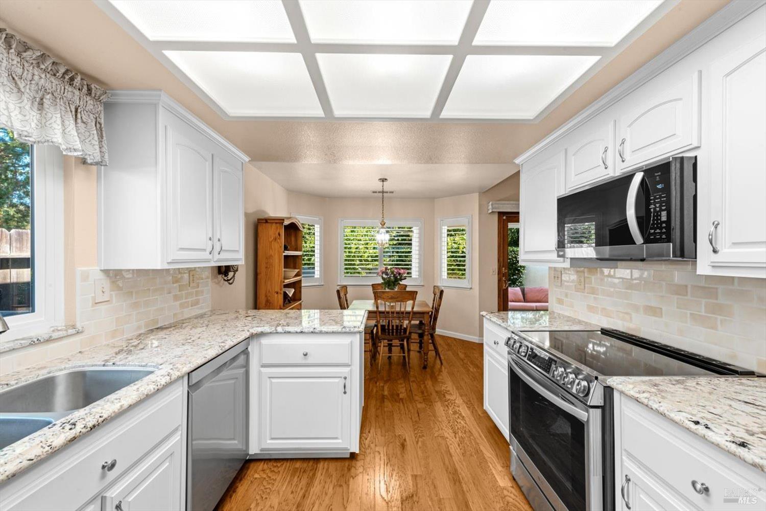 561 Shady Glen Avenue Vacaville CA 95688