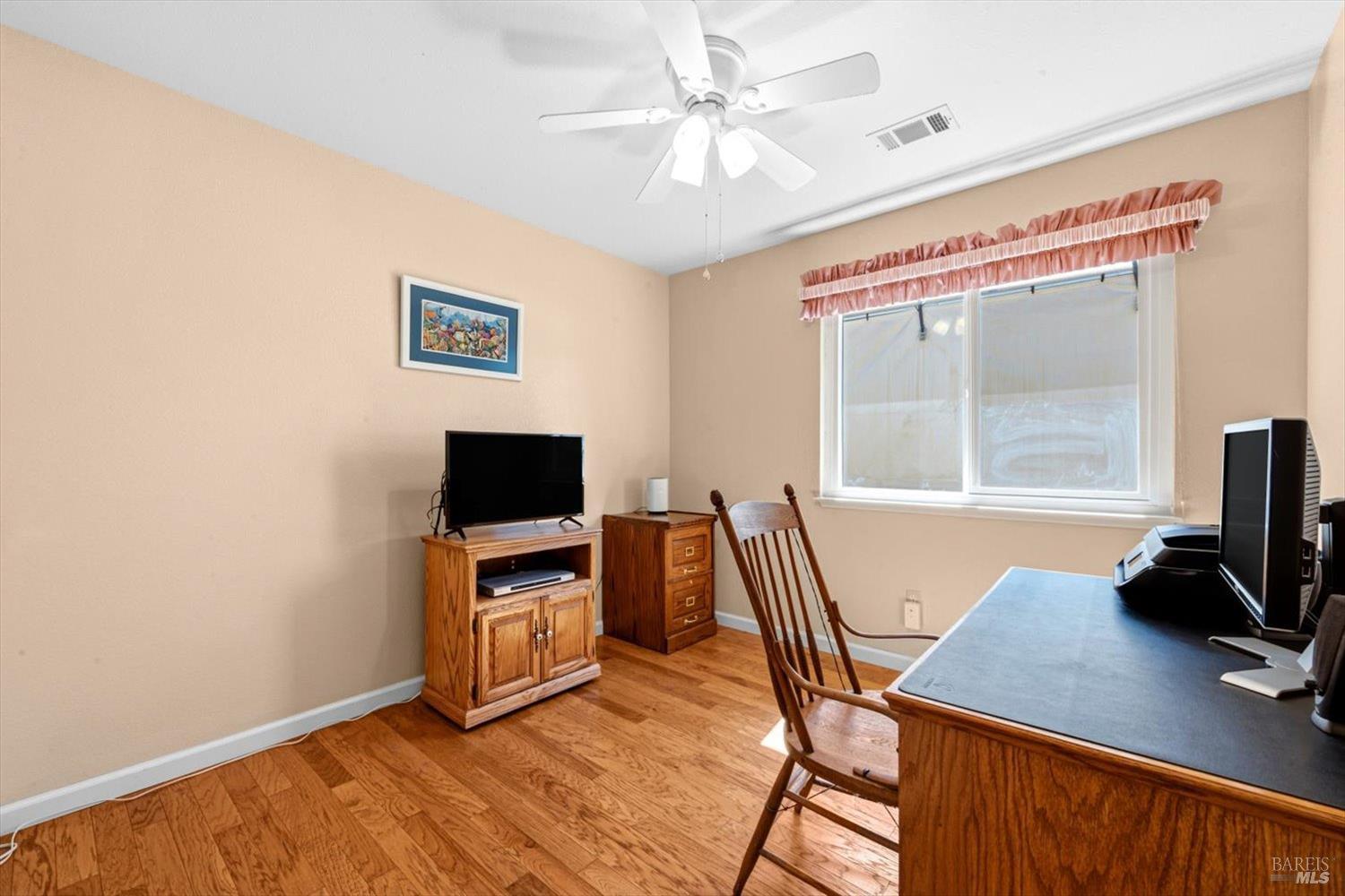 561 Shady Glen Avenue Vacaville CA 95688