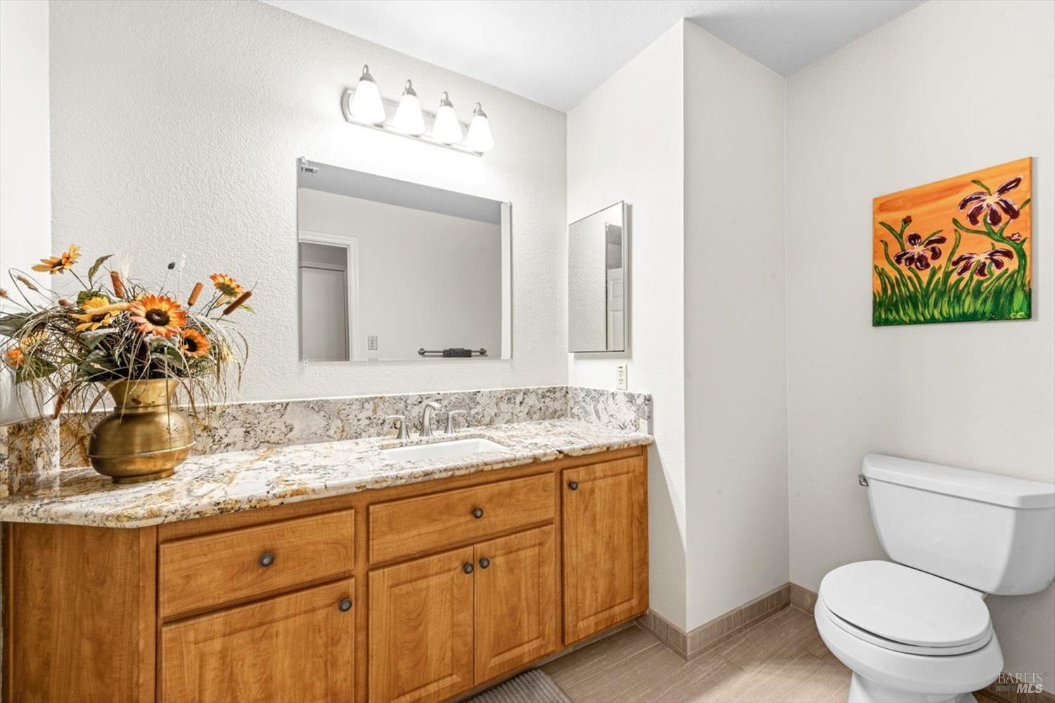 561 Shady Glen Avenue Vacaville CA 95688