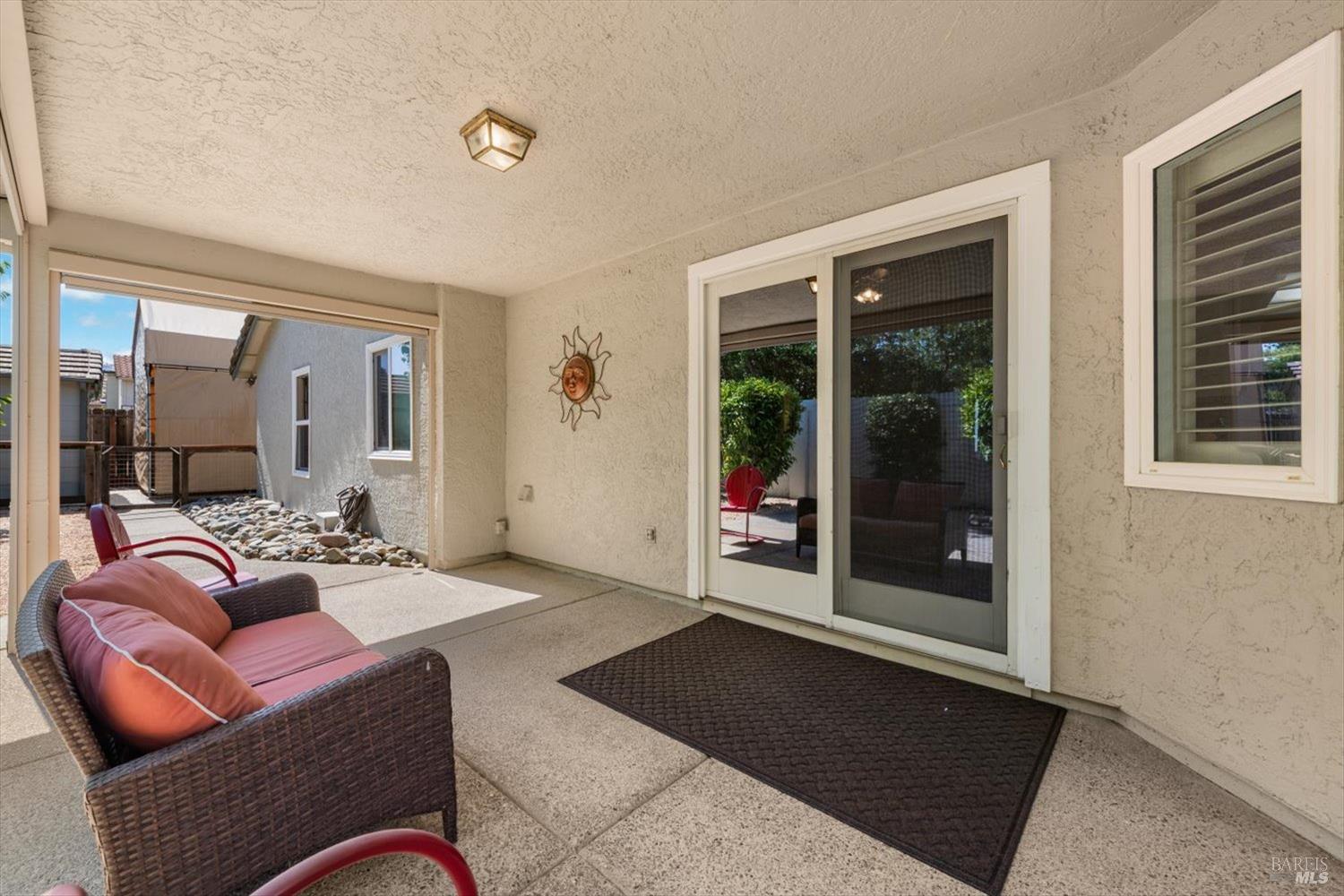 561 Shady Glen Avenue Vacaville CA 95688