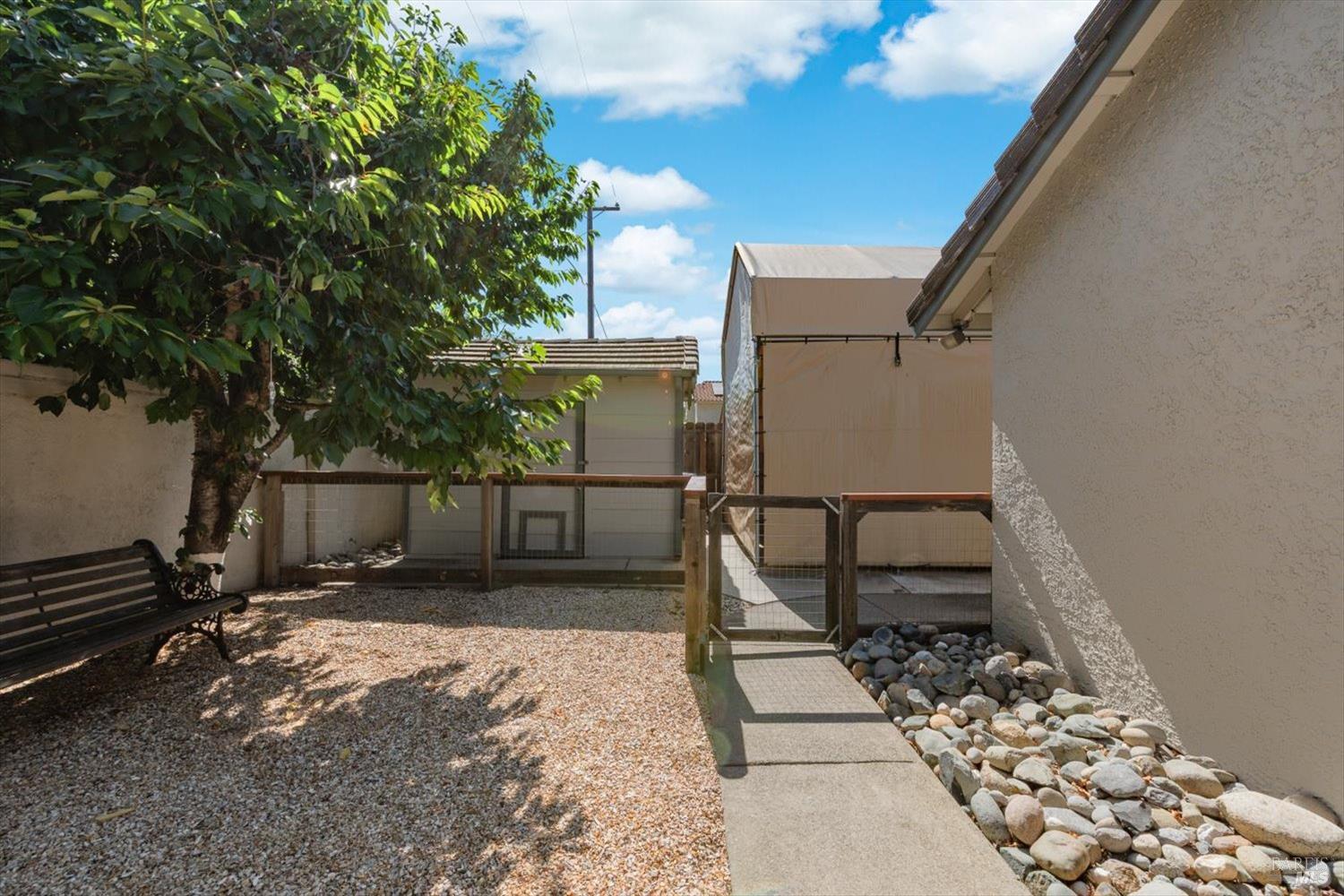 561 Shady Glen Avenue Vacaville CA 95688