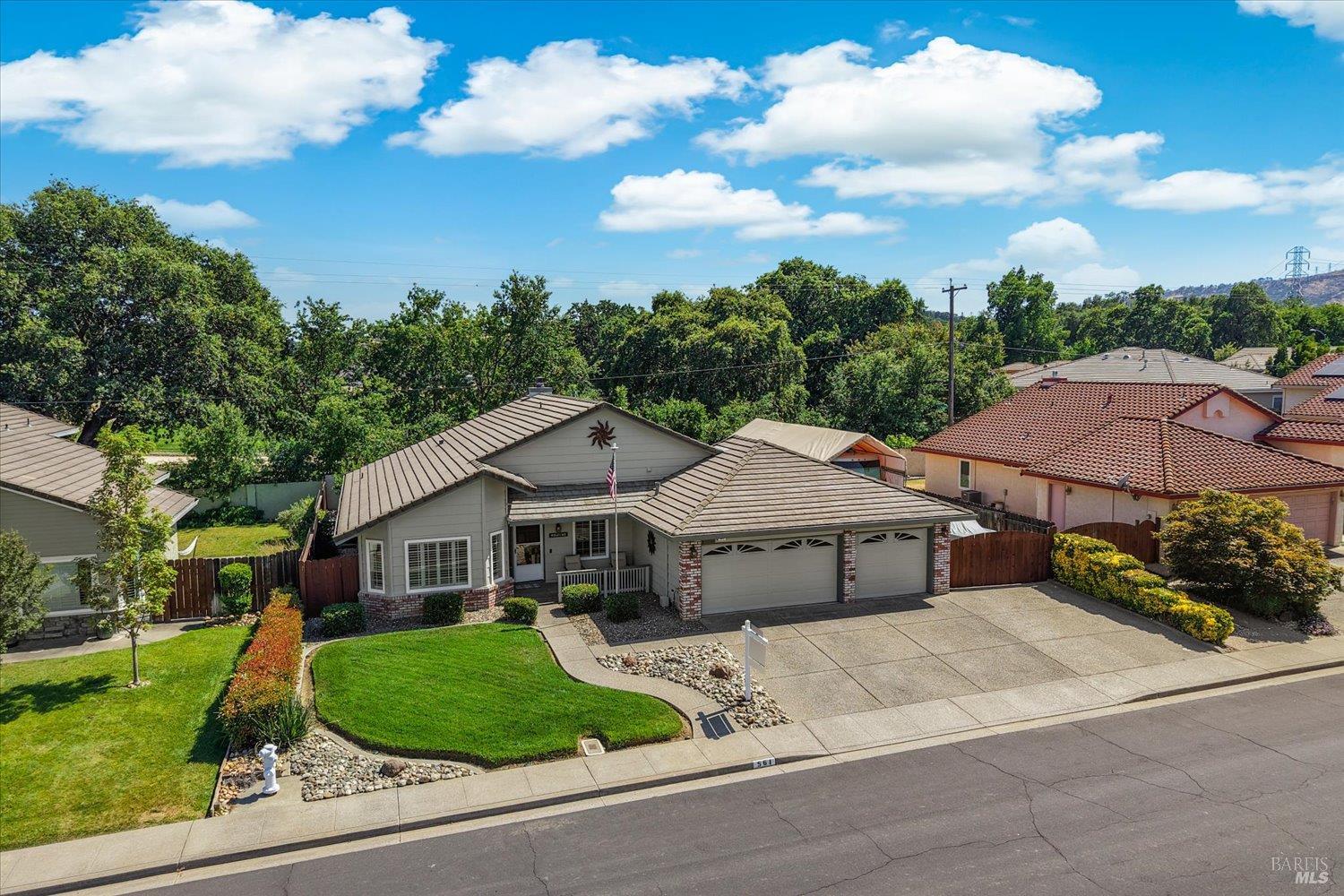 561 Shady Glen Avenue Vacaville CA 95688