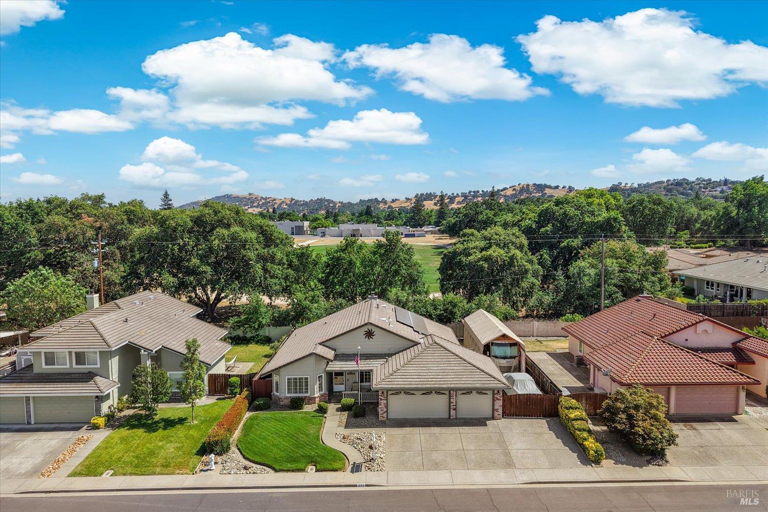 561 Shady Glen Avenue Vacaville CA 95688