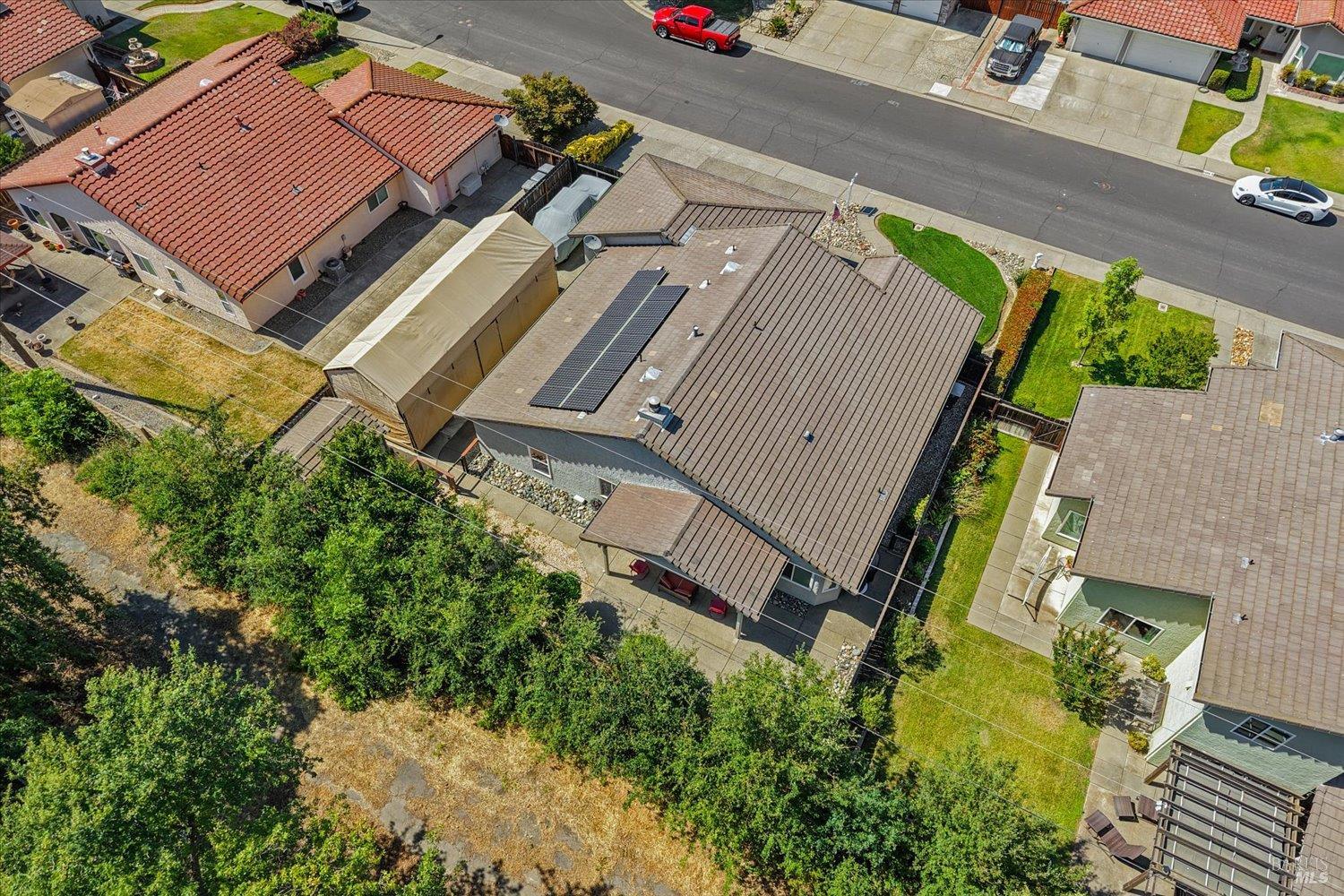 561 Shady Glen Avenue Vacaville CA 95688