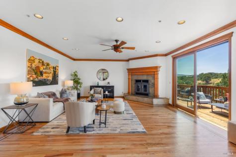 10 Lockton Lane Novato CA 94945