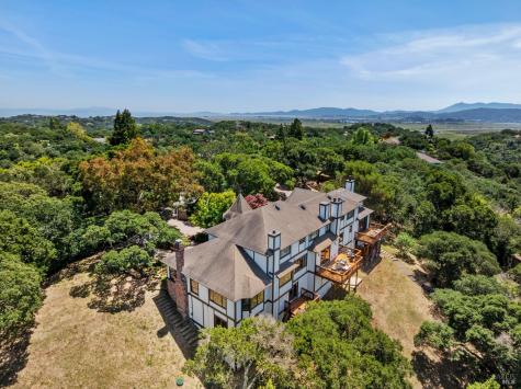 10 Lockton Lane Novato CA 94945